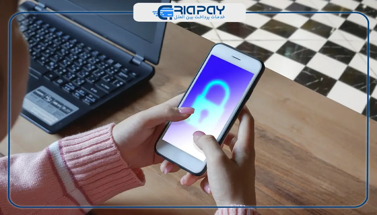پنهان کردن برنامه در ایفون با استفاده از پوشه‌ها!